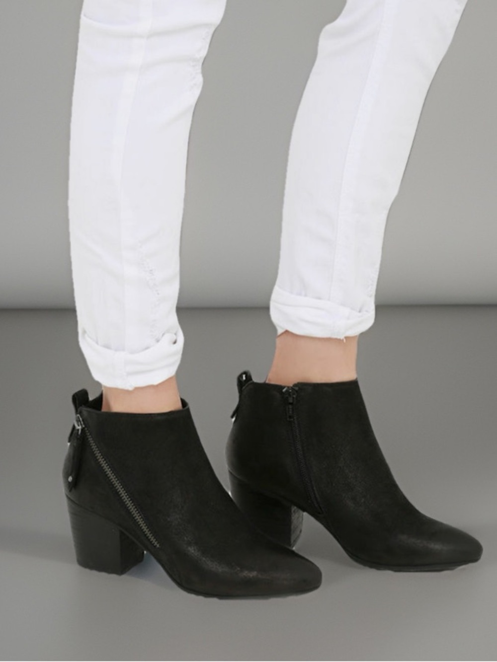 Steve Madden Black MOD ROCKER CHIC sz 7M LEATHER Heeled Bootie Boots